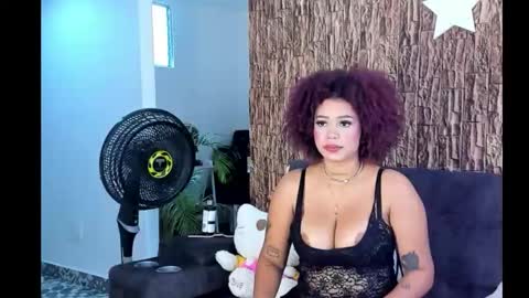 Snapshot of lia_rip01 chatting on 10.22.25 lia_rip01 online show from 10.22.25