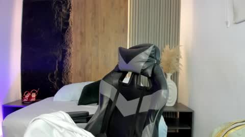 Lia  online show from 06.05.26