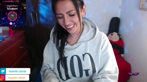 Snapshot of lia_smith87 chatting on 02.28.25 Laura online show from 02.28.25