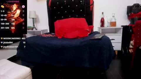 Lia Taylor online show from 01.29.25