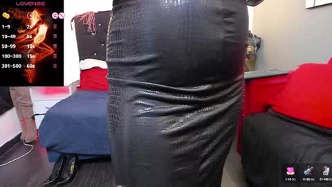 Lia Taylor online show from 02.05.25