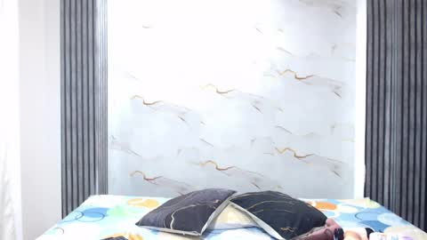 Snapshot of liaa_cams chatting on 05.25.26 liaa_cams online show from 05.25.26