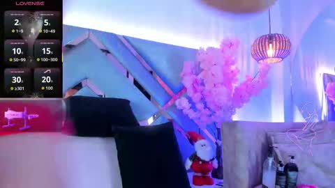 Liaa online show from 11.25.25