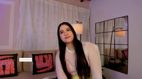 Snapshot of liaamoon_ chatting on 04.29.26 Lia online show from 04.29.26