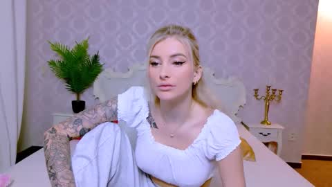 Lia online show from 02.09.26