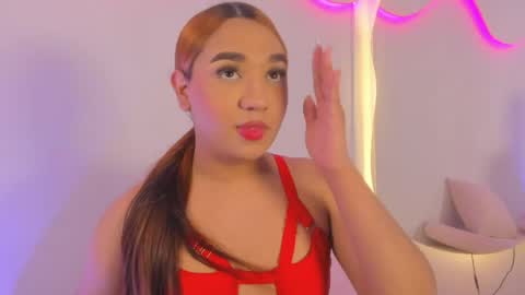 La  online show from 04.28.26