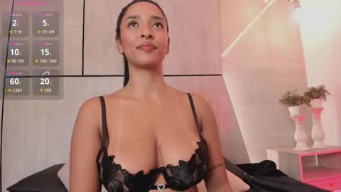 Lia Flame online show from 12.18.25