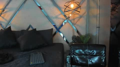 ---Liah--- online show from 02.25.26