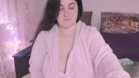 miss Lia  colection for travel online show from 12.09.24