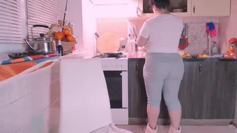 miss Lia  colection for travel online show from 12.19.24