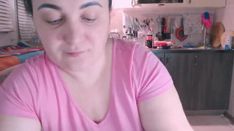 miss Lia  colection for travel online show from 12.29.24