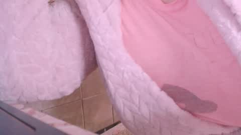 miss Lia  colection for travel online show from 01.21.25