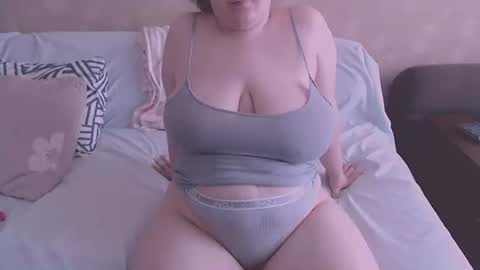 miss Lia  colection for travel online show from 06.15.26