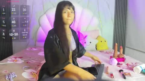Snapshot of liajohnnson chatting on 05.25.26 liajohnnson online show from 05.25.26
