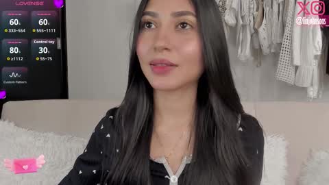 Lia Johnsons online show from 02.24.26