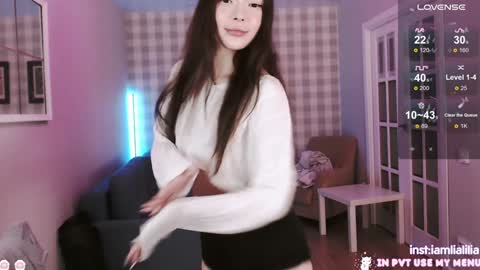 Snapshot of lialilia chatting on 01.27.25 lialilia online show from 01.27.25