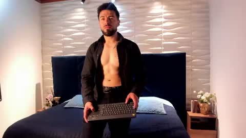 Snapshot of liam_ashford chatting on 07.16.26 Liam online show from 07.16.26