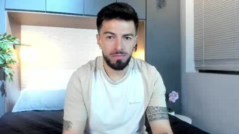 Snapshot of liam_ashford chatting on 07.24.26 Liam online show from 07.24.26