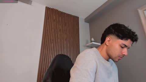 Liam Collins online show from 03.04.25