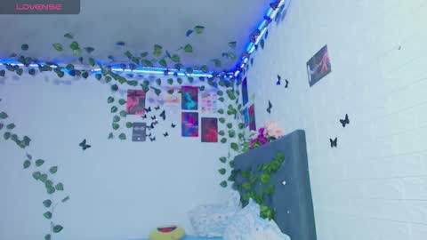 liam_honey18 online show from 10.29.25