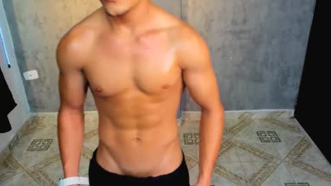 Snapshot of liam_knight chatting on 10.30.25 liam_knight online show from 10.30.25