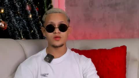 Snapshot of liam_knight chatting on 12.05.25 liam_knight online show from 12.05.25