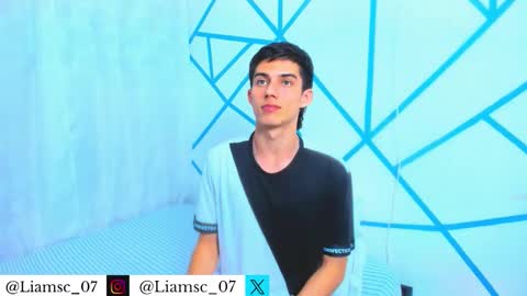 Snapshot of liam_scott77 chatting on 11.19.25 Liam scott77 online show from 11.19.25