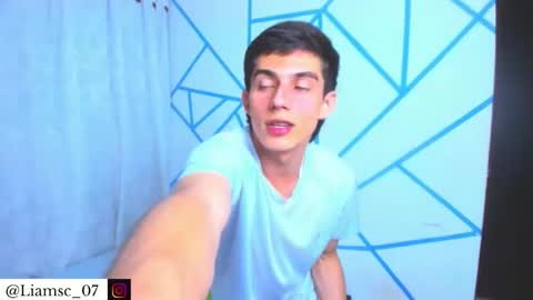 Snapshot of liam_scott77 chatting on 11.24.25 Liam scott77 online show from 11.24.25