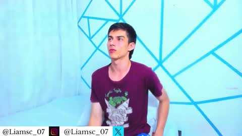 Snapshot of liam_scott77 chatting on 12.18.25 Liam scott77 online show from 12.18.25