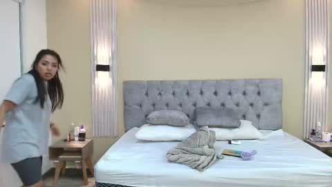 L I A M O N R O E online show from 09.22.25