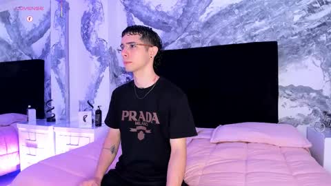 Snapshot of liamvegaa_ chatting on 03.03.26 Liam online show from 03.03.26