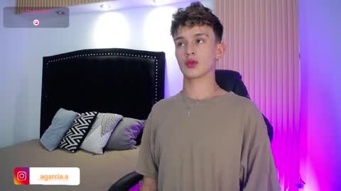 liam online show from 04.14.26