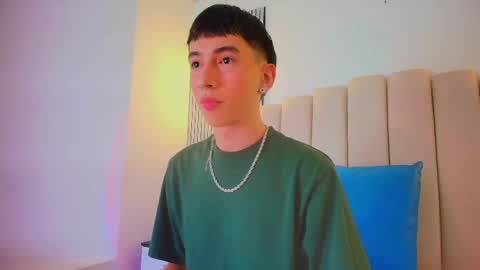 lian_cameron online show from 05.11.26