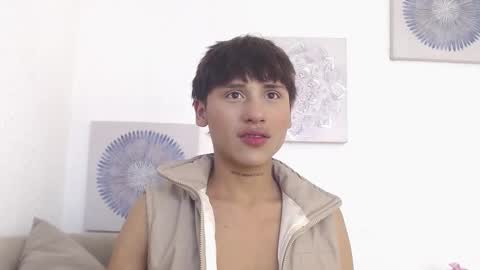 Snapshot of lian_ross chatting on 10.29.25 SAMUEL SAMY online show from 10.29.25