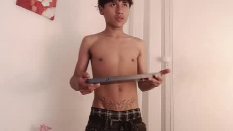 Snapshot of lian_ross chatting on 10.30.25 SAMUEL SAMY online show from 10.30.25