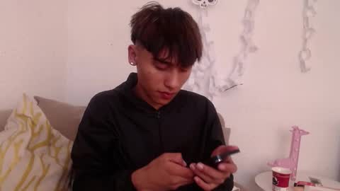 Snapshot of lian_ross chatting on 11.01.25 SAMUEL SAMY online show from 11.01.25