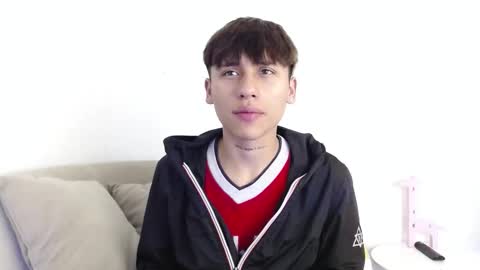 Snapshot of lian_ross chatting on 11.13.25 SAMUEL SAMY online show from 11.13.25