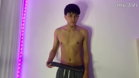 lian_y_dilan online show from 04.04.26