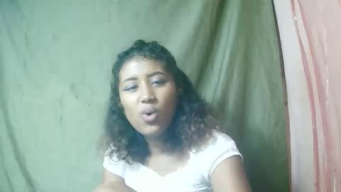 Snapshot of liana9794 chatting on 05.15.26 Liana9794 online show from 05.15.26