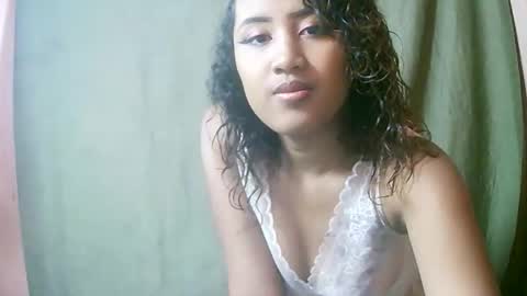 Snapshot of liana9794 chatting on 05.18.26 Liana9794 online show from 05.18.26