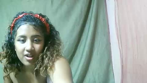 Snapshot of liana9794 chatting on 05.23.26 Liana9794 online show from 05.23.26