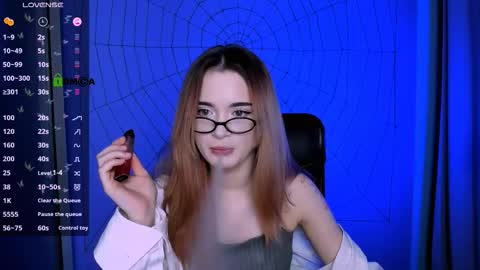 Little Liana  online show from 11.10.25