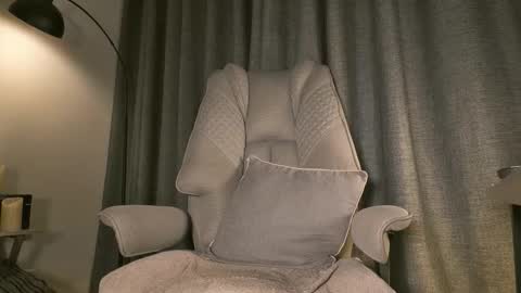 Snapshot of lianewhite chatting on 02.25.26 lianewhite online show from 02.25.26