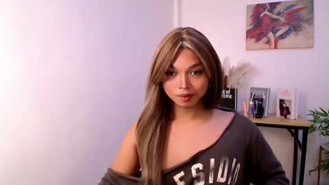 CALL ME LIANNA online show from 06.04.26