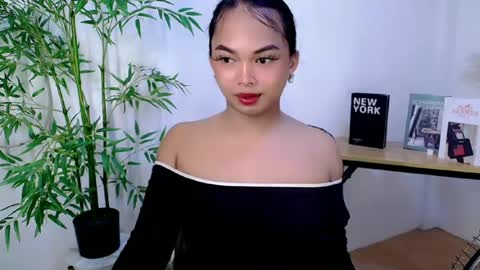 CALL ME LIANNA online show from 06.19.26