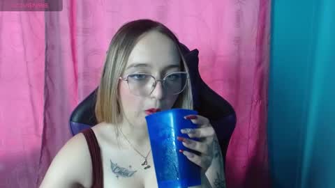 Lia Roberts online show from 06.05.26