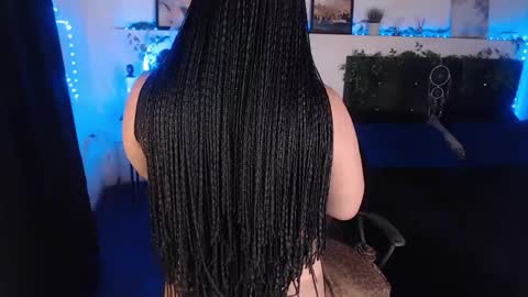 LiaScarlett online show from 12.21.25