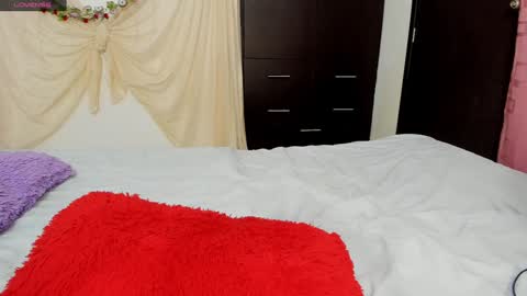 Snapshot of liawatson chatting on 01.30.25 Lia online show from 01.30.25