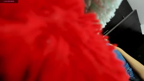 Snapshot of liawatson chatting on 02.04.25 Lia online show from 02.04.25