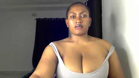 Snapshot of lick_my_pussyyy226651 chatting on 10.28.25 caira online show from 10.28.25